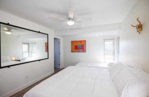 Luxury 4BR Oasis with Pool, Hot Tub & Game Room! - Foto 11