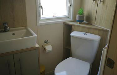 Lake Escape - Hoburne Cotswolds - Foto 16