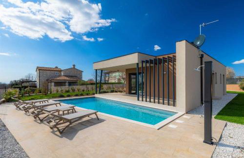 Vila Kumpanija with Pool by Vacay Villas - Photo 37