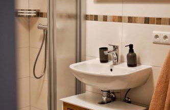 Pößnecker Werkstätten - FeWo Katharina von Bora - Foto 5