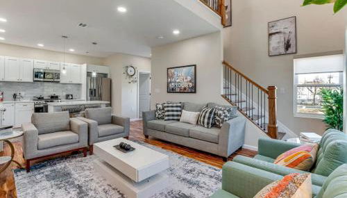 Townhouse - Urban Living with Rooftop Deck! - Foto 4