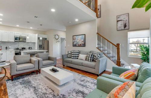 Townhouse - Urban Living with Rooftop Deck! - Foto 4