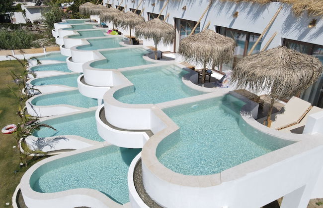 Alia Suites & Alia Beachfront Suites and Spa - Photo 69