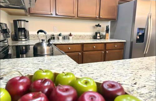 Family Home 20 min Disney 4BR Heated Pool BBQ - Foto 18