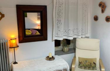 Village Mountain and Sea Horizon - Photo 9