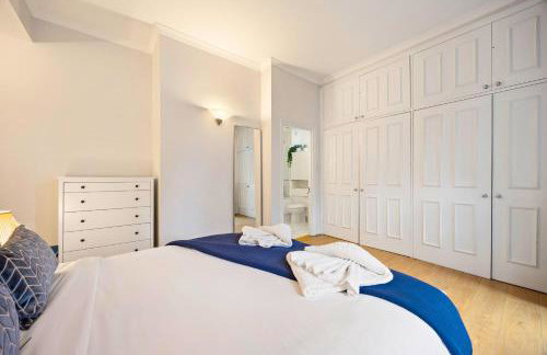 Private Oxford Street Luxe Apartment - Photo 6