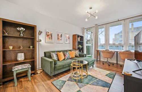 Chic 2-Bed Flat with Workspace, Balcony, Parking - Foto 3