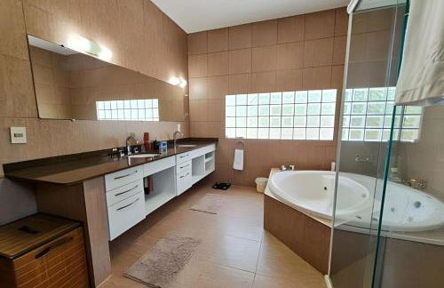 Casa Exclusiva em Hotel com Piscina e Campo de Futebol - Photo 42