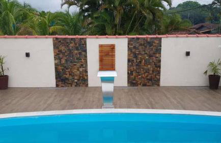 Piscina aquecida, 3 dorms ar condicionado, Cervejeira e Bilhar, a 500 metros do Mar - Foto 15