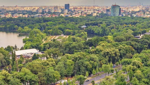 Leave the city behind for a day in beautiful Herastrau Park