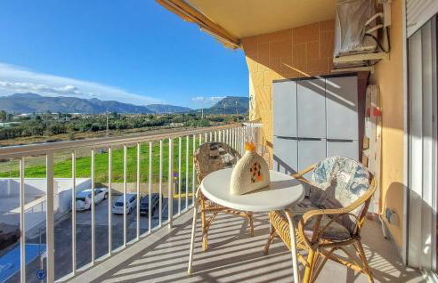 Stunning Apartment In Tavernes De La Valldig - Foto 1