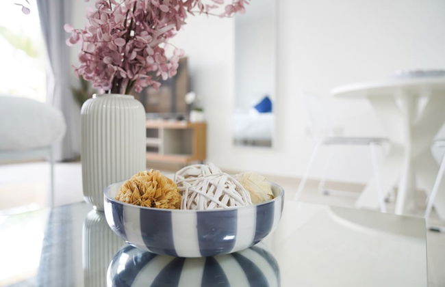 Stunning Sea View Apt. With Balcony - RAK - Photo 33