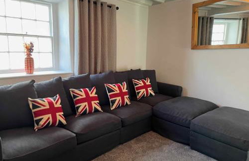 The North Wales Gathering - Sleeps Up To 16 - Photo 1