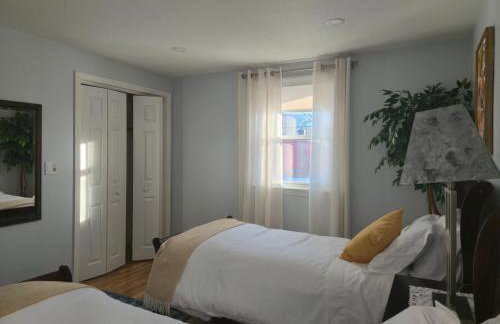 Upper-Level Oasis- Ideal for 2026 World Cup visitors - Foto 8