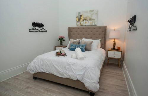 Best Location! 4 BR! Next to French QT by YouRent - Foto 82