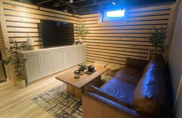 Enchanting and comfy urban cottage with renovated rustic den by Como Park & MN State Fair - Foto 7