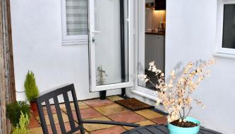 Stylish centrally-located studio with parking - Foto 2