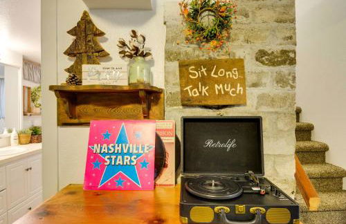 Hot Tub and Fireplace Peaceful Anderson Island Home - Foto 6