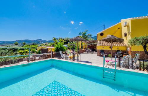 Cubo's Casa Rural Cortijillo Las Barrancas Family - Photo 4