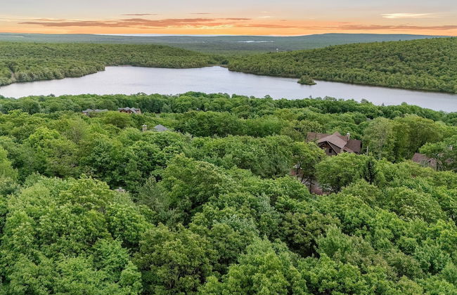 Summit Shores by Avantstay Hot Tub Firepit Game Room - Foto 44