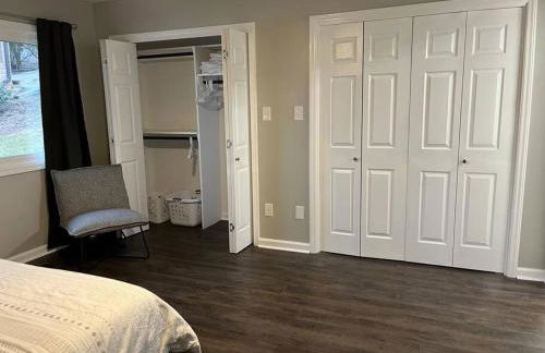 Modern Lakefront Views at Lake Hickory Haven - Foto 35