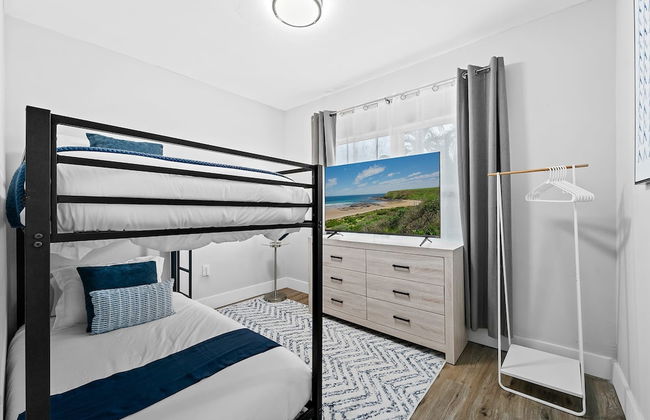 Peaceful 5BR -waterway Views & Private Heated Pool - Foto 5