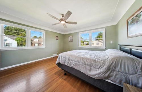 Charming Erie Home about 2 Mi to Downtown Delights! - Foto 13