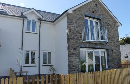 Brynhyfryd - Photo 2