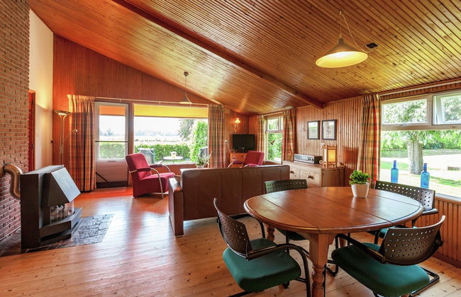 Peaceful Holiday Home near Center in Burgh Haamstede - Foto 9