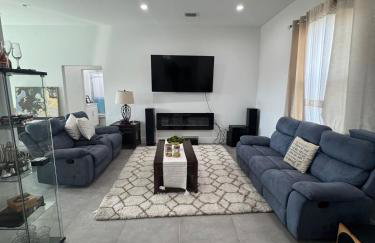 Family Group Friendly Luxe Feel - Photo 20