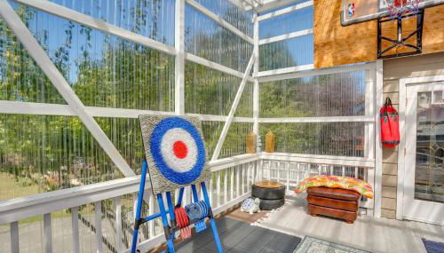 3 Mi to Sequoia Park Zoo Spacious Home with Sunroom - Foto 2