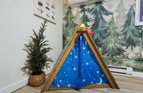 Evergreen Escape Hot Tub Firepit Resort Pool - Foto 30