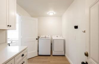 LUX ~Pet Friendly Richardson 3 bedroom 1 story Home~ - Foto 7