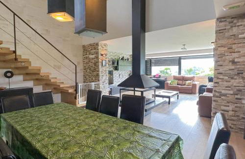 Espectacular casa con piscina - Foto 10