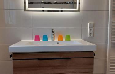 Moderne Ferienwohnung - neu renoviert - ruhige Lage - Foto 16