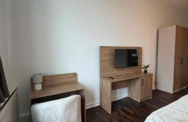 Jomi Stays - Kudamm - Foto 36