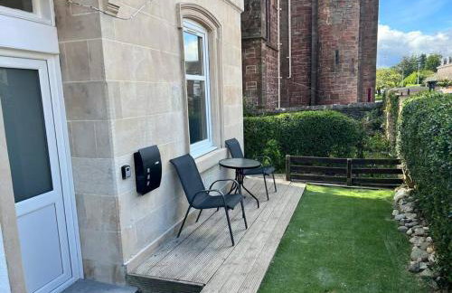 Number 79, Cosy Central Helensburgh 1 Bedroom, ground floor pet friendly, garden - Foto 2