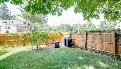 Entire Home Blocks from Notre Dame. Sleeps 8+ - Foto 5