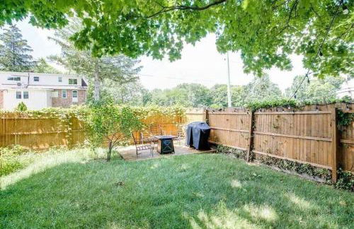 Entire Home Blocks from Notre Dame. Sleeps 8+ - Foto 5