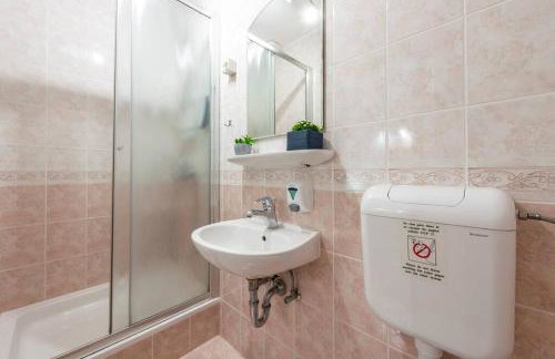 Vila Vergatum-privacy,gym,billiards,table tennis - Foto 49