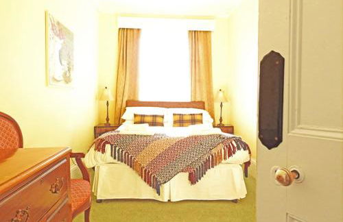 Bury Villa - 7 bedrooms sleeping 18 guests - Photo 15