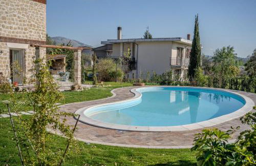 Casale nel Verde con Piscina e Vista - Foto 1
