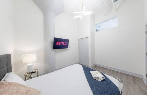 Luxurious 5BR Suite Perfect for Group of 12 guests with Pool table, Optional Parking and Gym Access Near McCormick Place and Soldier Field - Foto 43