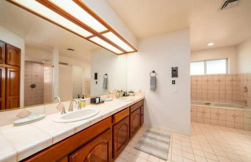 Grand Havasu Oasis with Custom Pool & Spa! - Foto 27