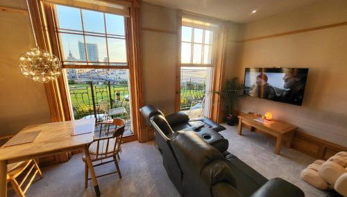 Sunset Point Apts - Aqua Therapy Suite - Foto 2