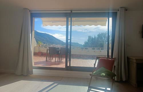 Sunny Relaxing Penthouse Costa Brava, Sea & Mountain Views, Huge Terrace, Fiber 1GB - Foto 38