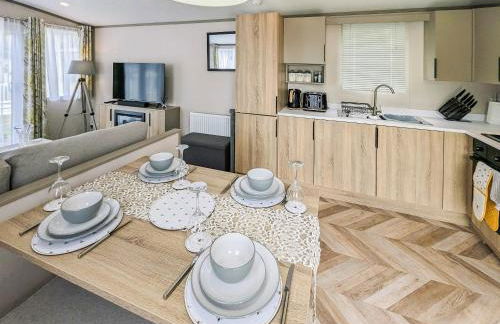 Stonewood Country Lodge - Photo 2