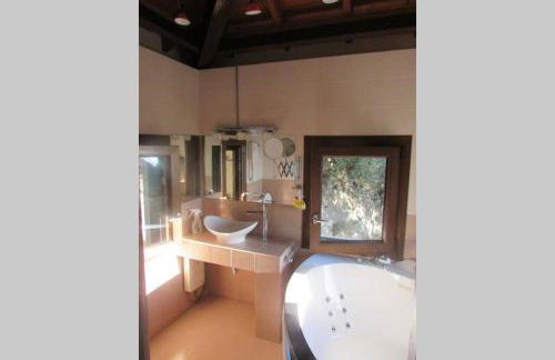 Το Σπιτι με την Σπηλιά - Foto 18