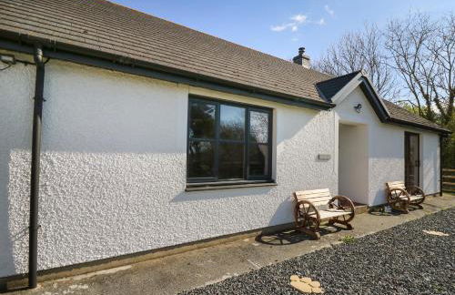 Glyn Cottage - Photo 2