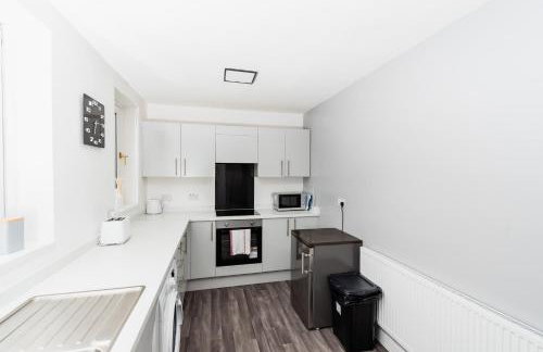 Greenbourne - 4 bedrooms Sleeps 8 free parking - Foto 19